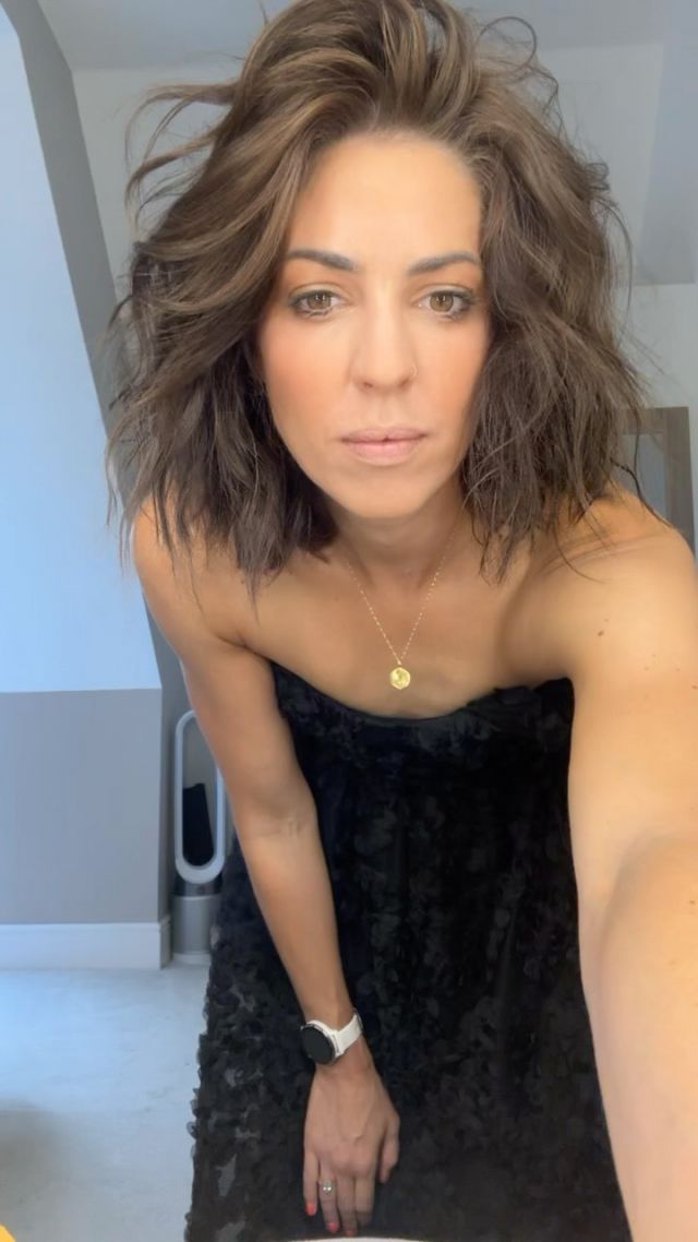 Is this good? I wish I had some friends to get ready with but my kids are eating ice cream and my husband is rapidly tidying dinner before the babysitter arrives! Quick, be my friends!

The evolution of the @waterstones book launch event outfit 😂

It reminds me of my wedding....s. I had one where I was very bridal, with my makeup and hair done and a fancy dress. And then an Indian ceremony and reception where my Aunties wrapped me up in a stunning sari and I daubed myself in bronzer! Without the wiring of my wedding dress, I felt so...me! Last Thursday was the press facing event, and today I meet with members of this community being interviewed by my husband! 

Tried on all sorts but earrings are @trend_tonic bought for press launch, black dress was Vinted @truedecadenceuk , white skirt was old @frenchconnection , black top is last year @andotherstories sale. Jeans are recent @joules  Heels are Vinted @marksandspencer